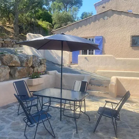 Le Soleil D'or Piscine Parking Terrasse * Sainte-Maxime